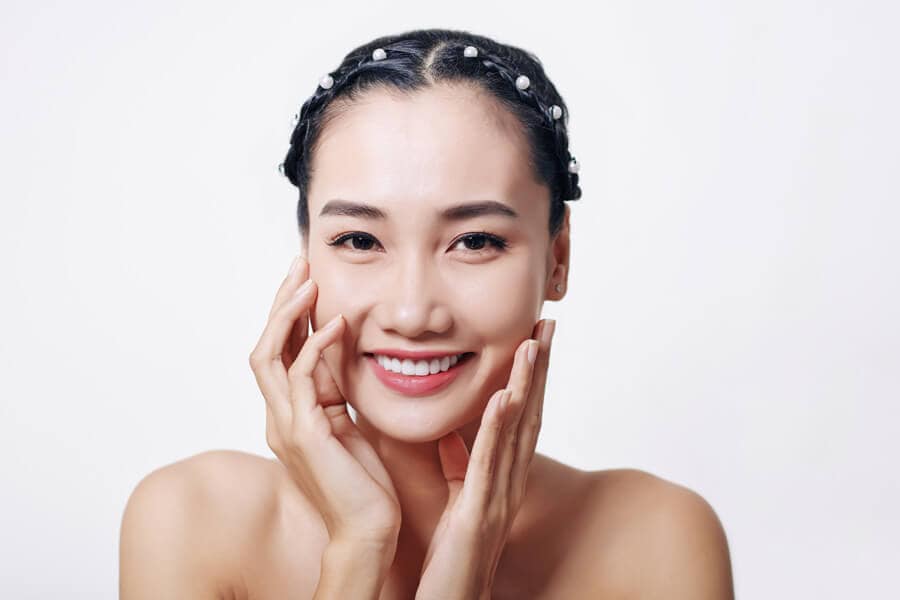 5 dicas para cuidar da pele do rosto oleosa