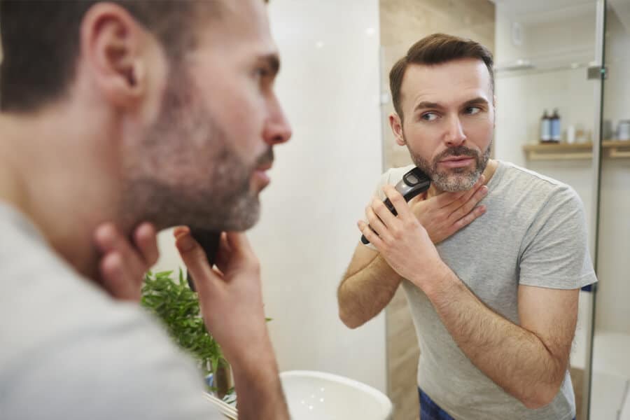 Como se barbear: confira 7 dicas para fazer da forma certa