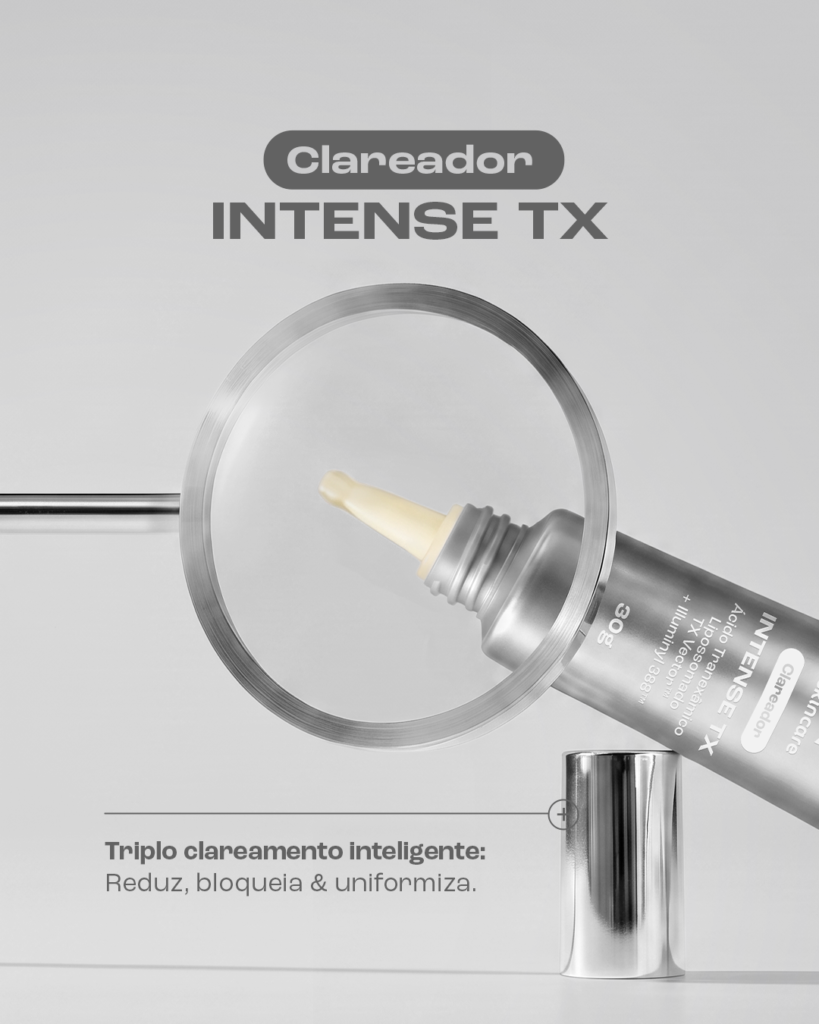 Ácido Tranexâmico para melasma: entenda os benefícios e como usar 1 Intense TX da Creamy aberto, sobre a tampa, com lupa no bico.