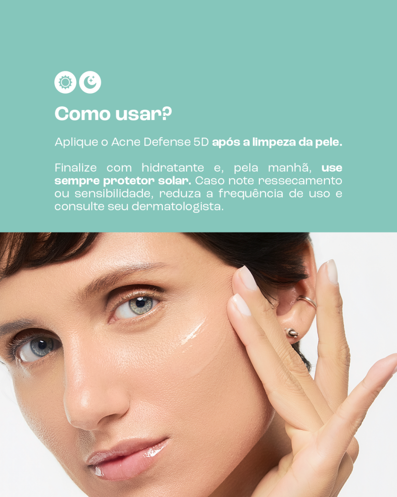 Descubra o que é espinha interna e como tratá-la 6 Mulher passando Acne Defense no rosto.